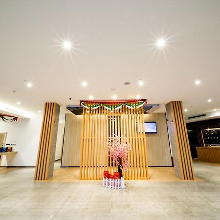 Ibis Chengdu Meizhou Center Esterno foto