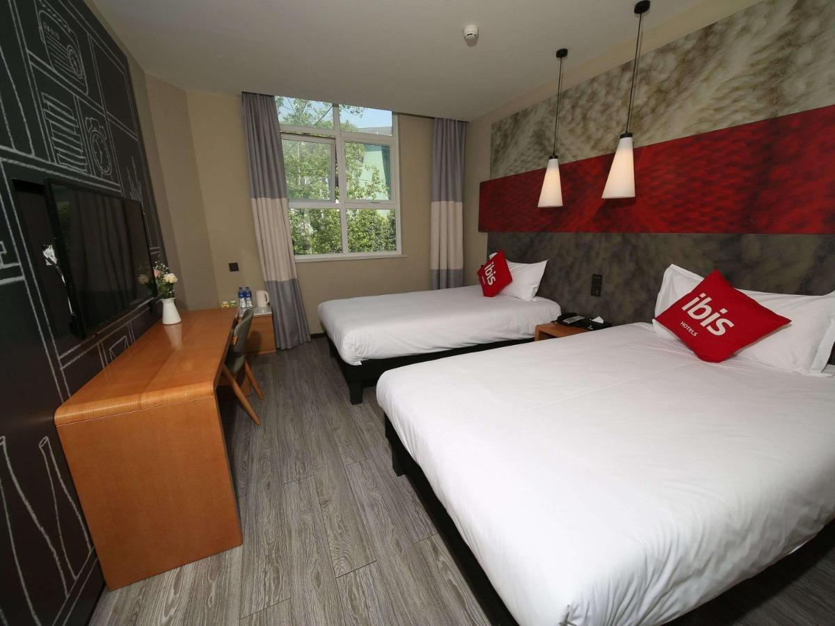 Ibis Chengdu Meizhou Center Esterno foto