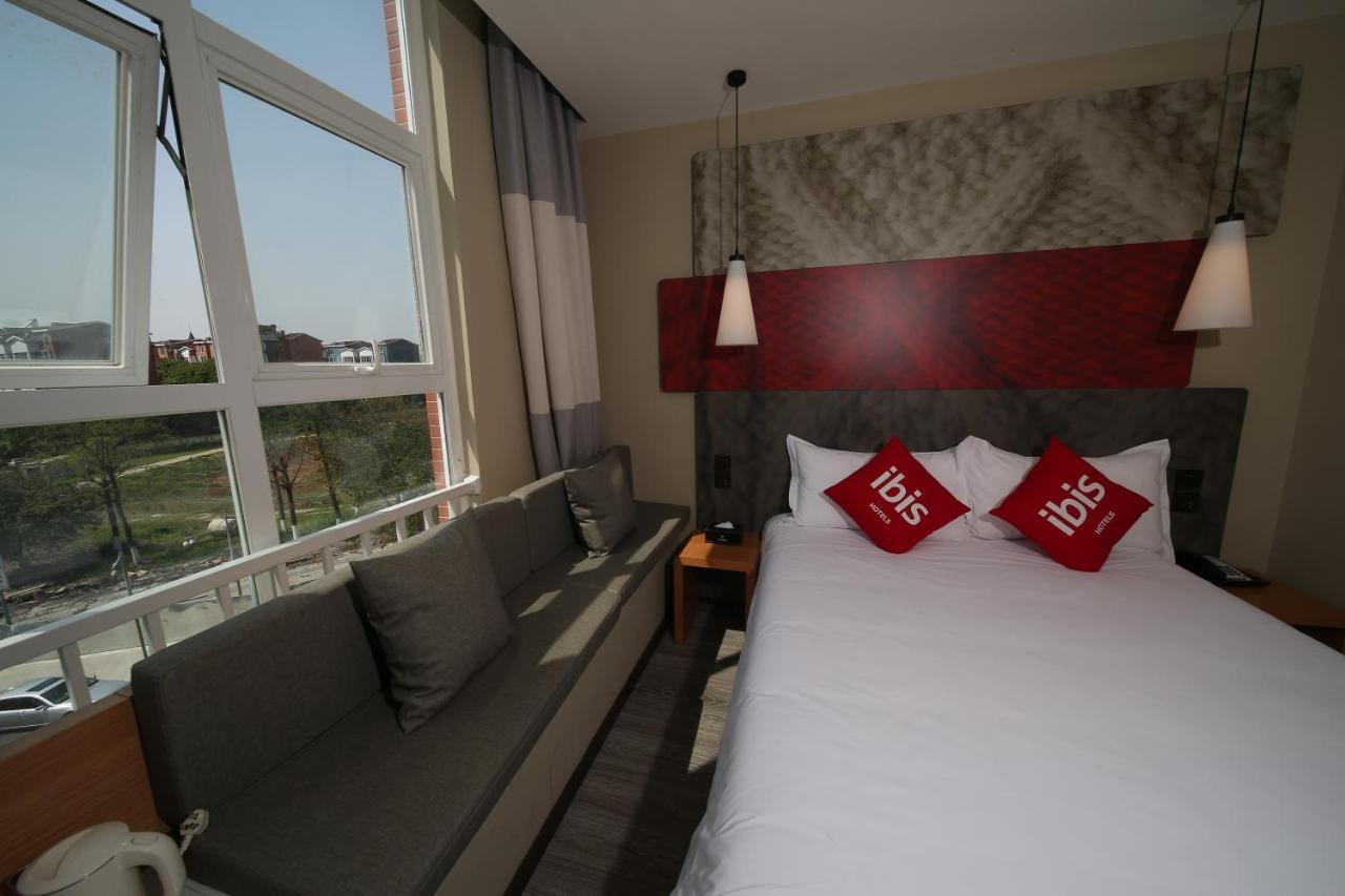 Ibis Chengdu Meizhou Center Esterno foto